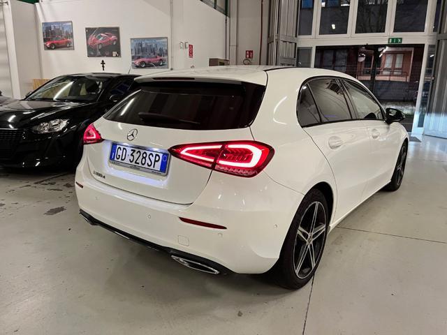 MERCEDES-BENZ A 180 d Automatic Sport + Pack Luci soffuse