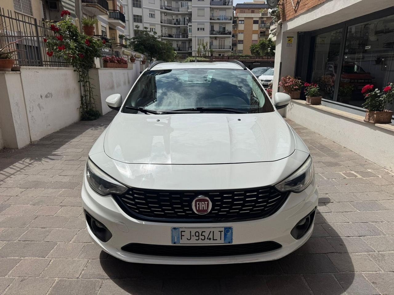 FIAT Tipo 1.6 MJT S&S SW Easy EX TAXI