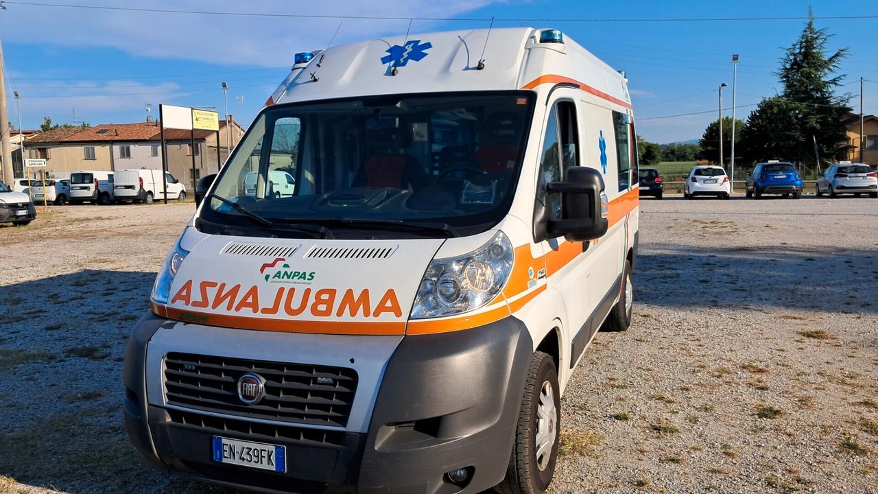 Fiat Ducato 35 2.3 MJT 130CV PM-TM Ambulanza