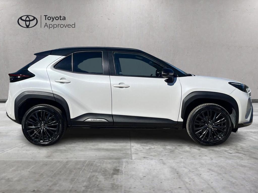 Toyota Yaris Cross 1.5h Adventure fwd 116cv e-cvt