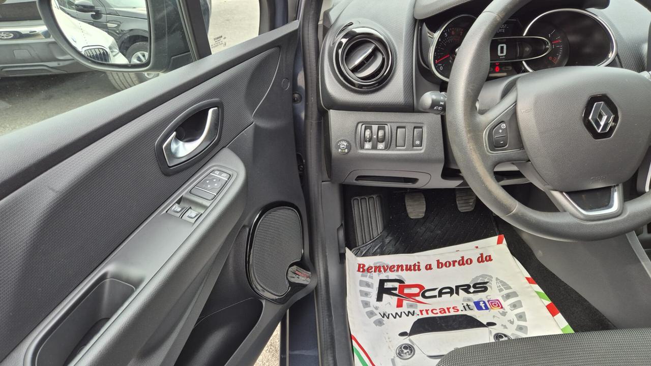 Renault Clio TCe 12V 90 CV GPL 5 porte Moschino Life