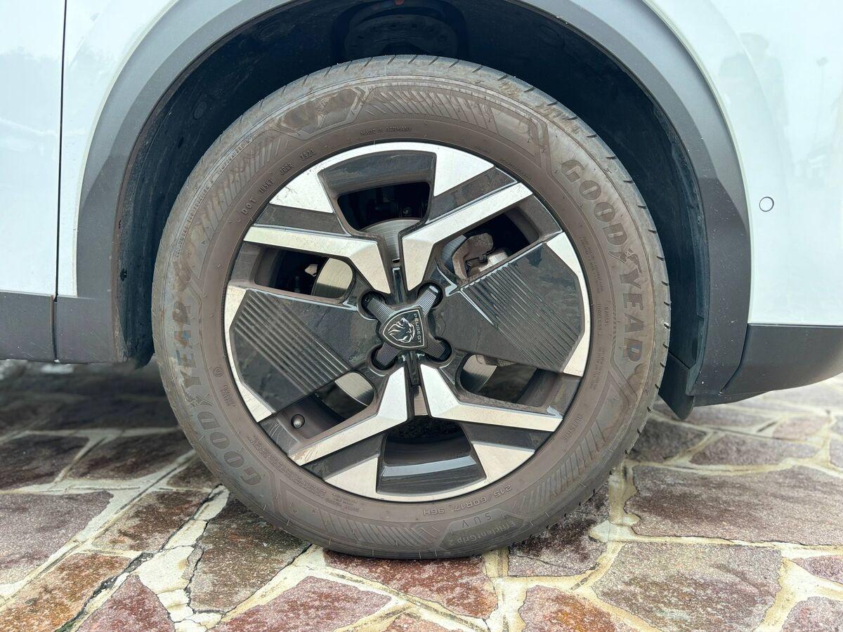 Peugeot 2008 1.2 puretech Allure s&s 130cv eat8