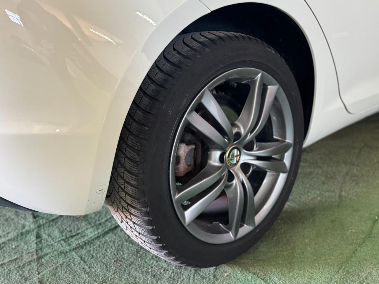 Alfa Romeo Giulietta 1.6 JTDm-2 105 CV Distinctive