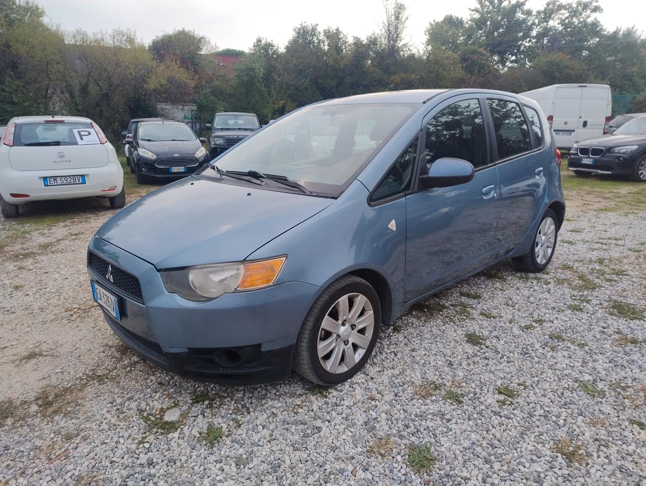 Mitsubishi Colt 1.1 12V 5p. Invite
