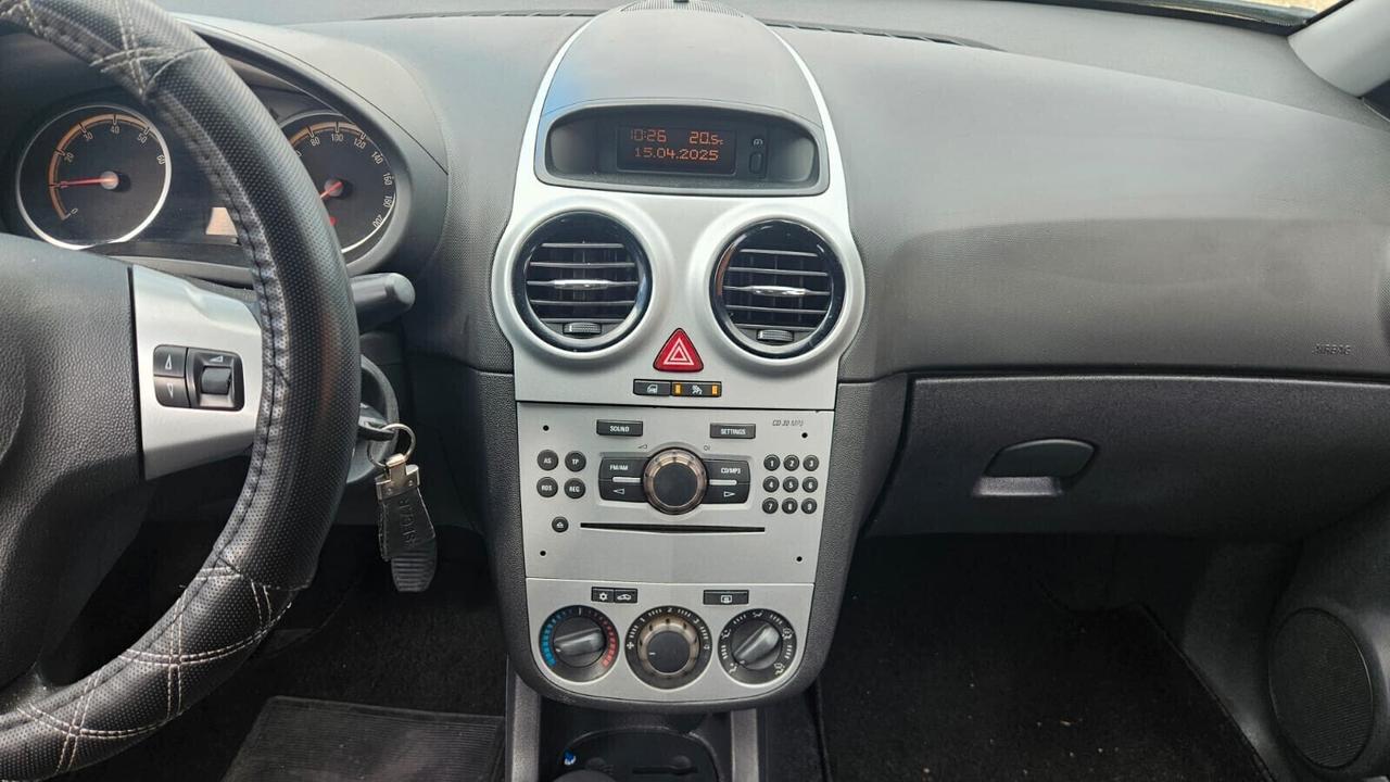 Opel Corsa 1.2 3 porte Sport