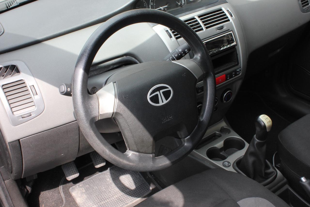 TATA VISTA INDICA POCHISSIMI KM!! NEOPATENTATI!!