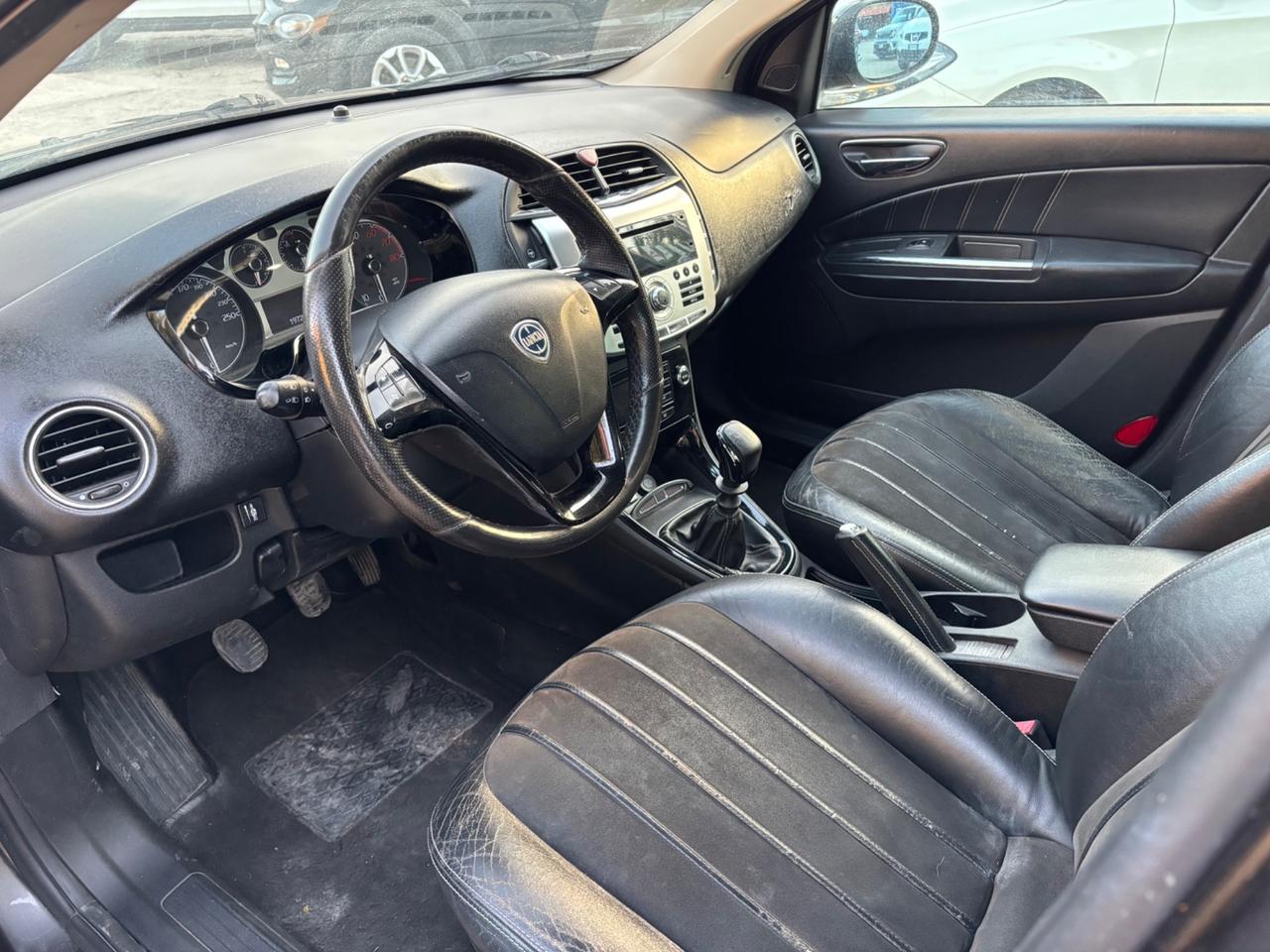 Lancia Delta 1.4 T-Jet 150 CV Argento GPL