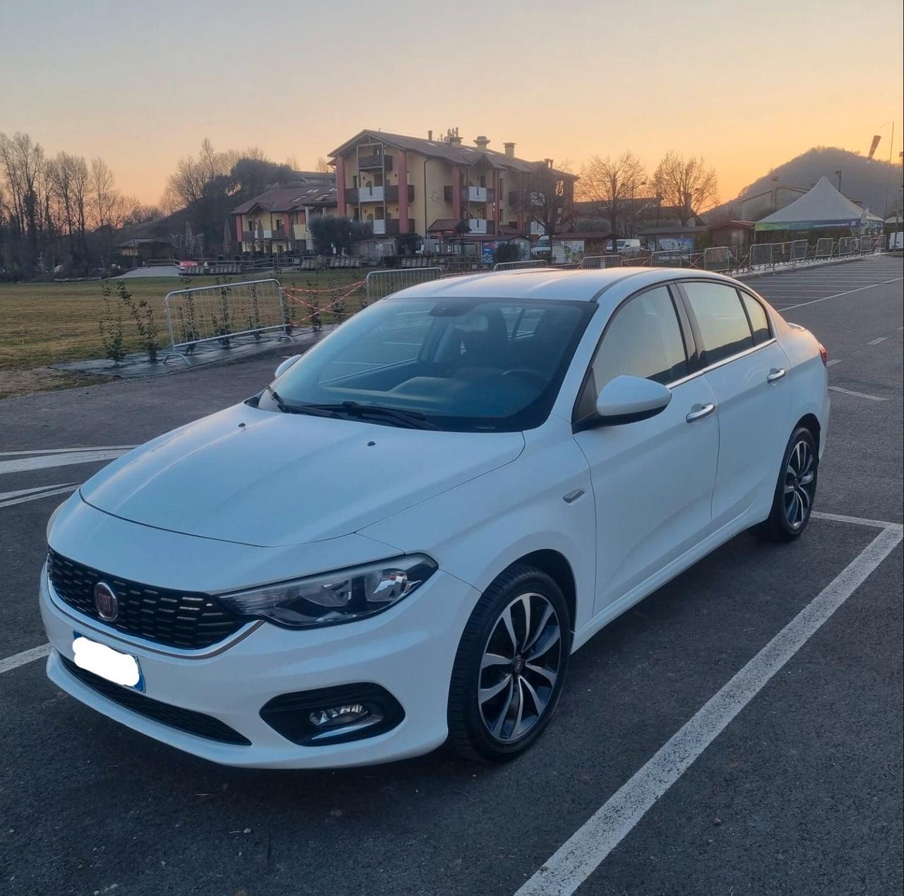 Fiat Tipo 1.6 Mjt S&S 5 porte Lounge