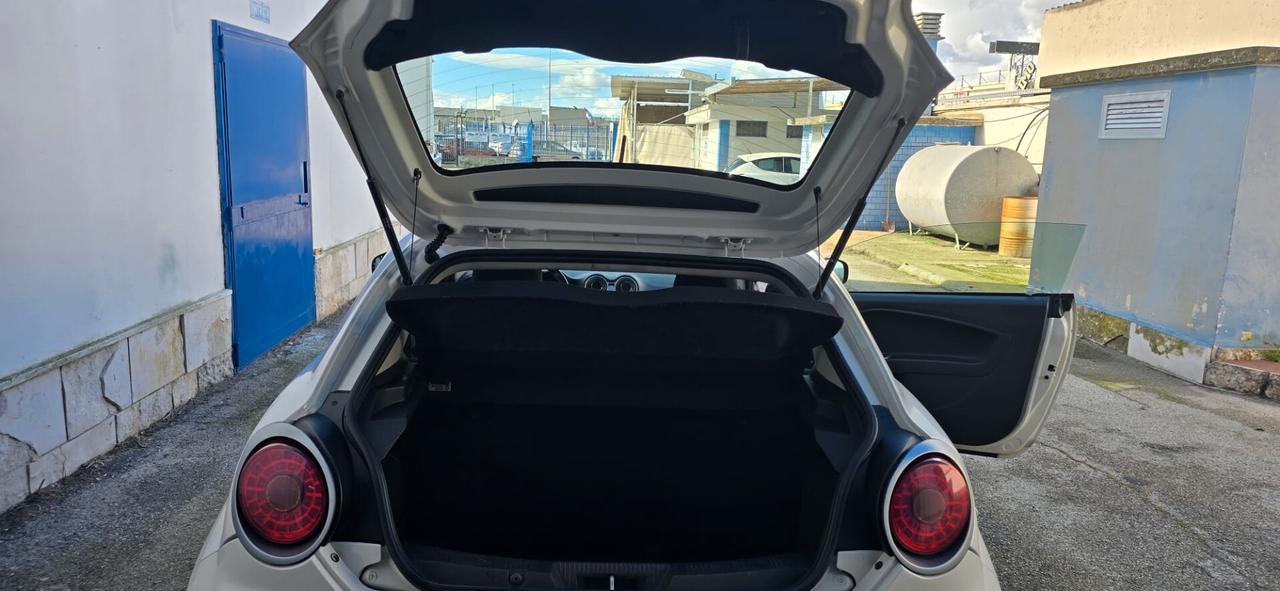 Alfa Romeo MiTo 1.4 78 CV Distinctive Sport Pack