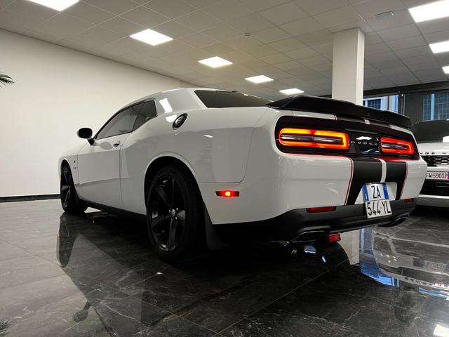 DODGE Challenger 5.7 v8 HEMI R/T aut.8 381CV SUPER TRACK PACK