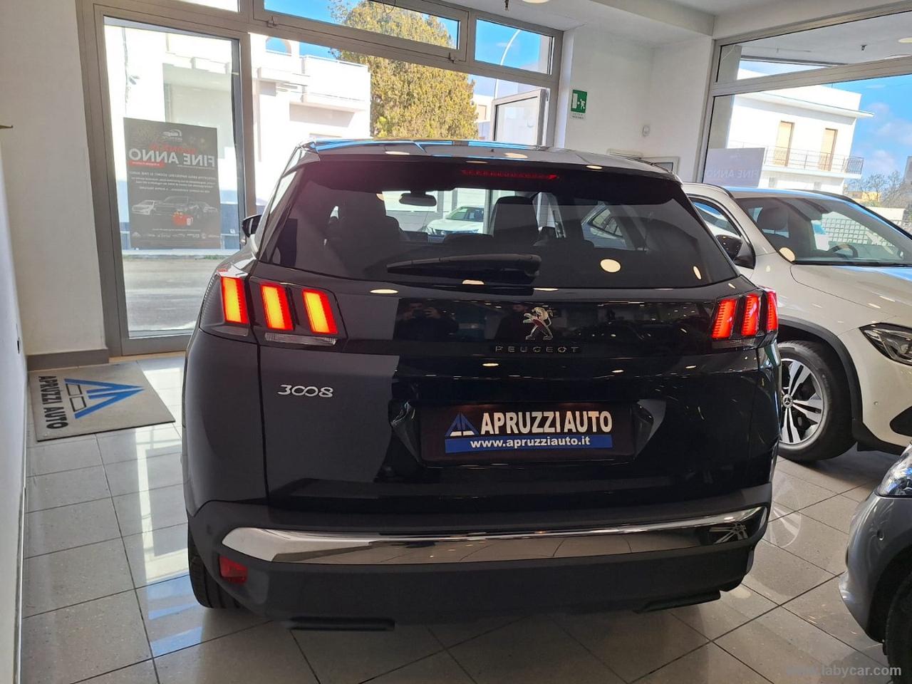 PEUGEOT 3008 BlueHDi 130 S&S EAT8 Allure