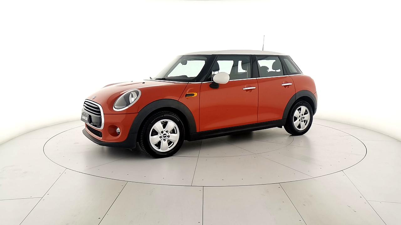 MINI Mini IV F55 2018 5p - Mini 5p 1.5 Cooper D