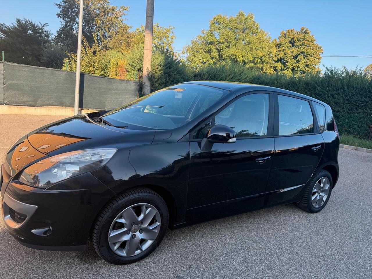 Renault Scenic X-Mod 1.6 Gpl - NEOPATENTATI - 12 MESI DI GARANZIA