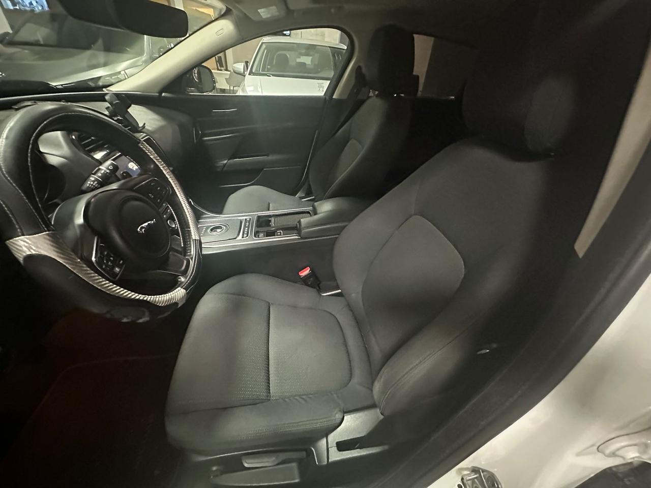 Jaguar XE Prestige Business Edition 2.0 20d #8545