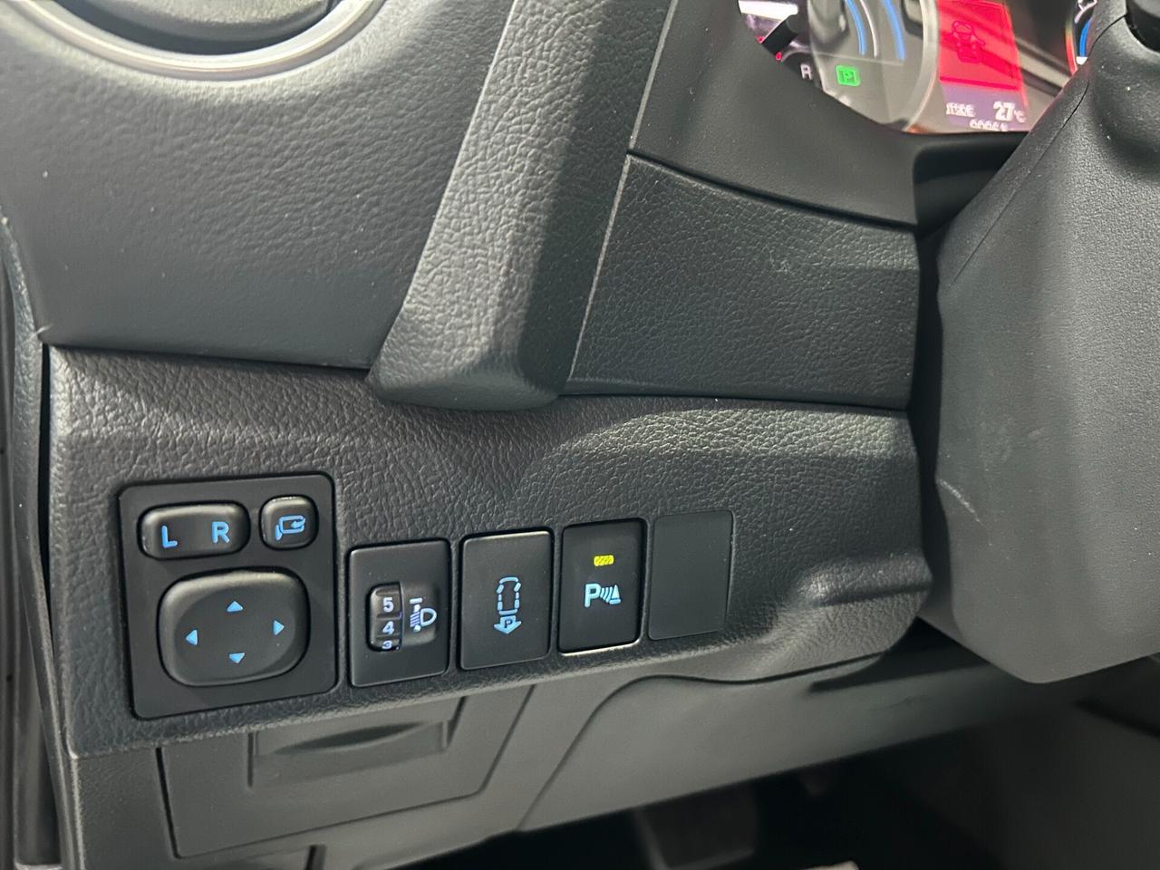 Toyota Auris Touring Sport 1.8 Hybrid Lounge 136cv +Tetto FULL