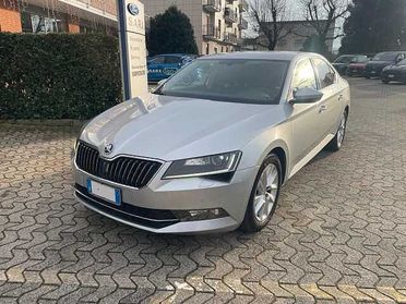 SKODA Superb 2.0 TDI DSG Style