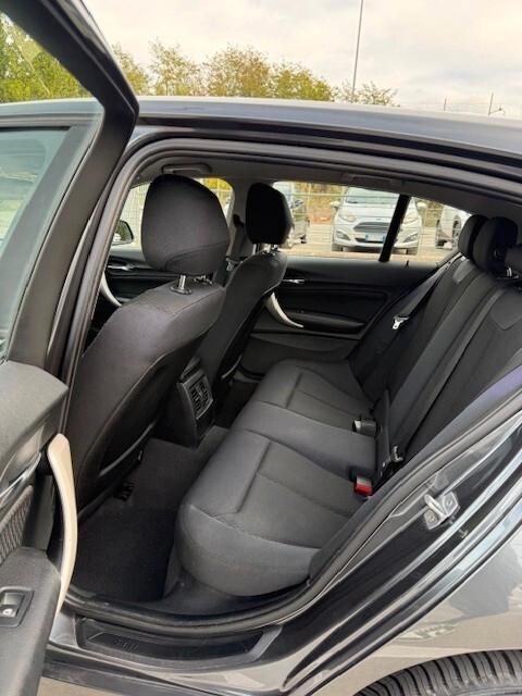 Bmw 118 118d 5p. Unique