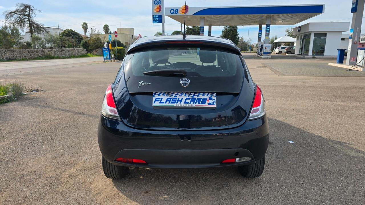 Lancia Ypsilon 1.2 69 CV 5 porte S&S Platinum