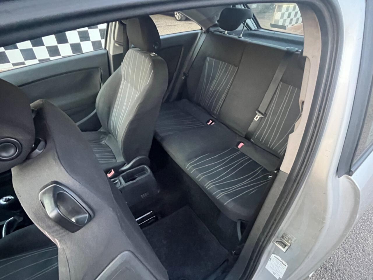 Opel Corsa 1.2 3 porte Club 2007