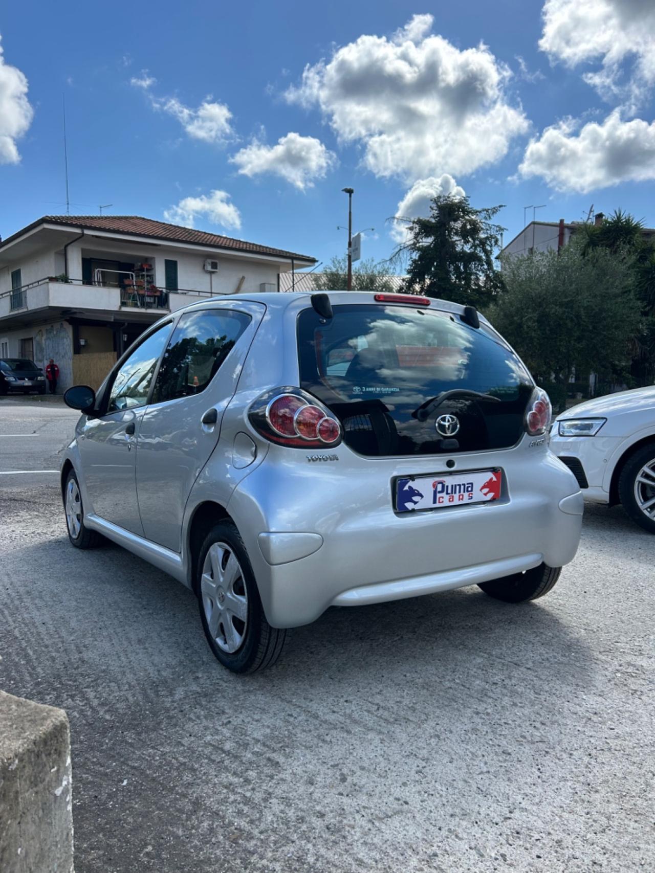 Toyota Aygo 1.0 12V VVT-i 5 porte Now Connect