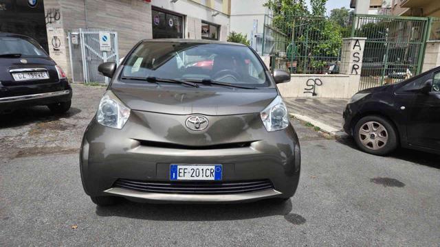 TOYOTA iQ 1.0 Sol