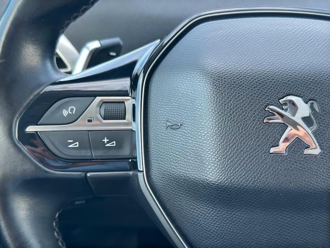 Peugeot 3008 II 1.5 bluehdi Allure Pack s&s 130cv AUTOM E TELECAM
