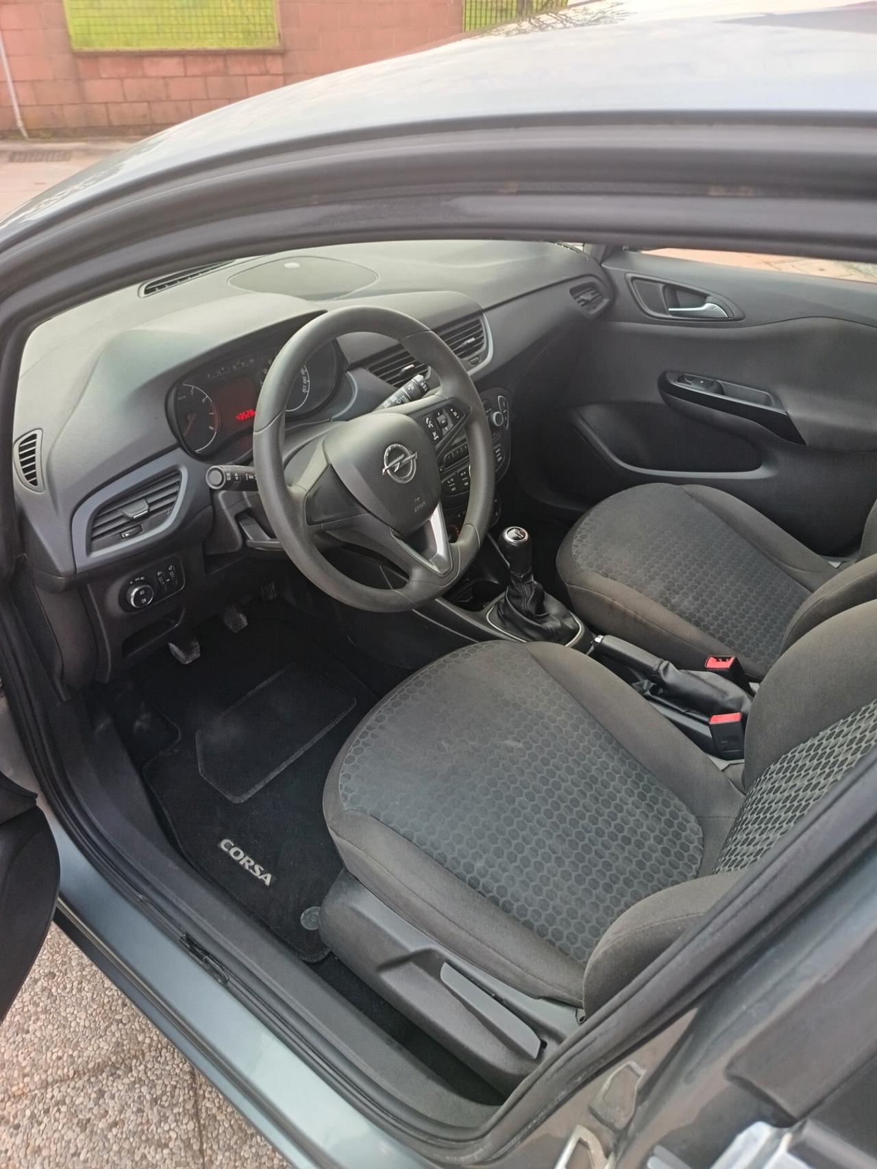Opel Corsa 1.2 5 porte n-Joy