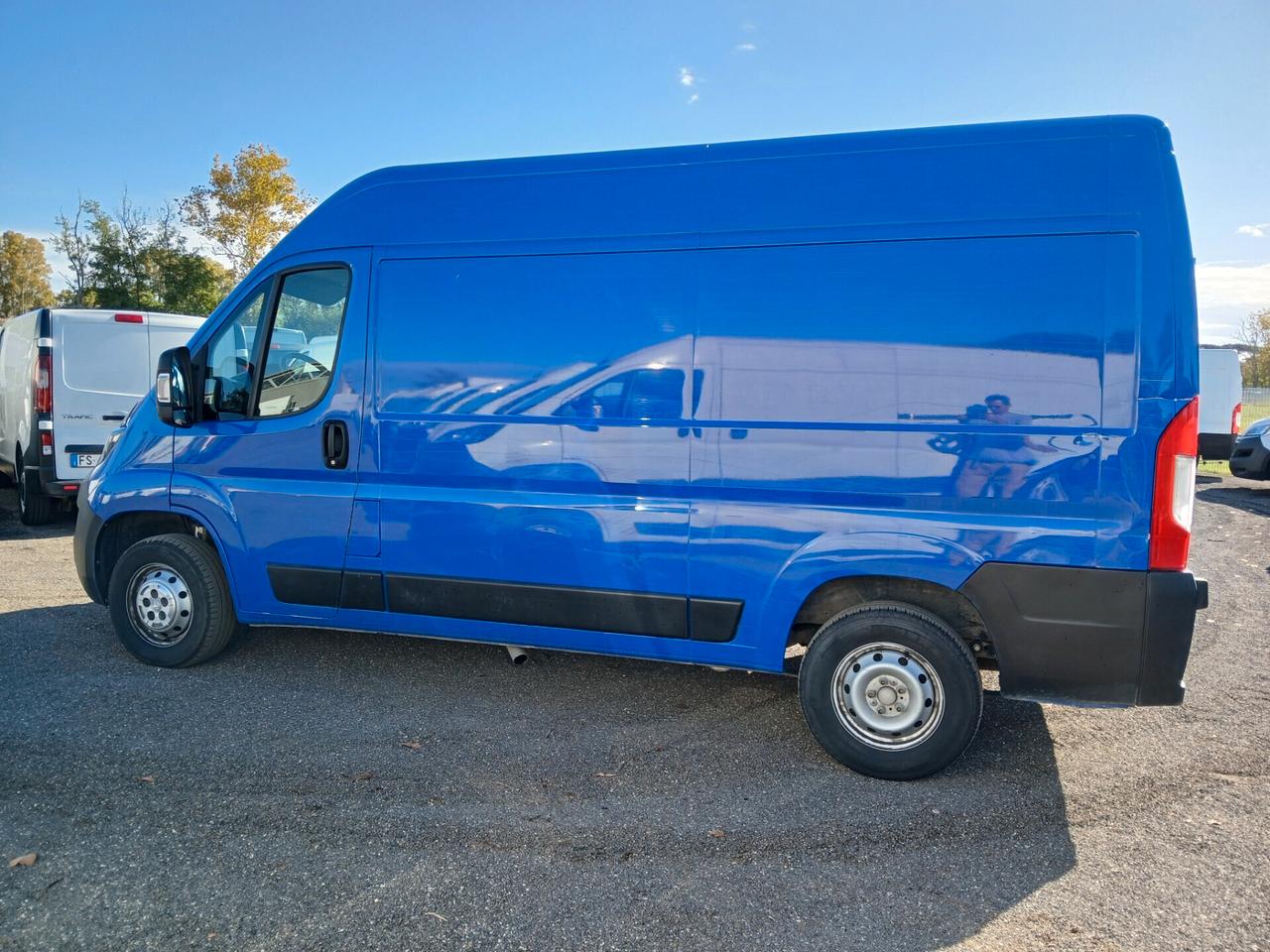 Peugeot Boxer 330 2.2 BlueHDi 140 L2H2