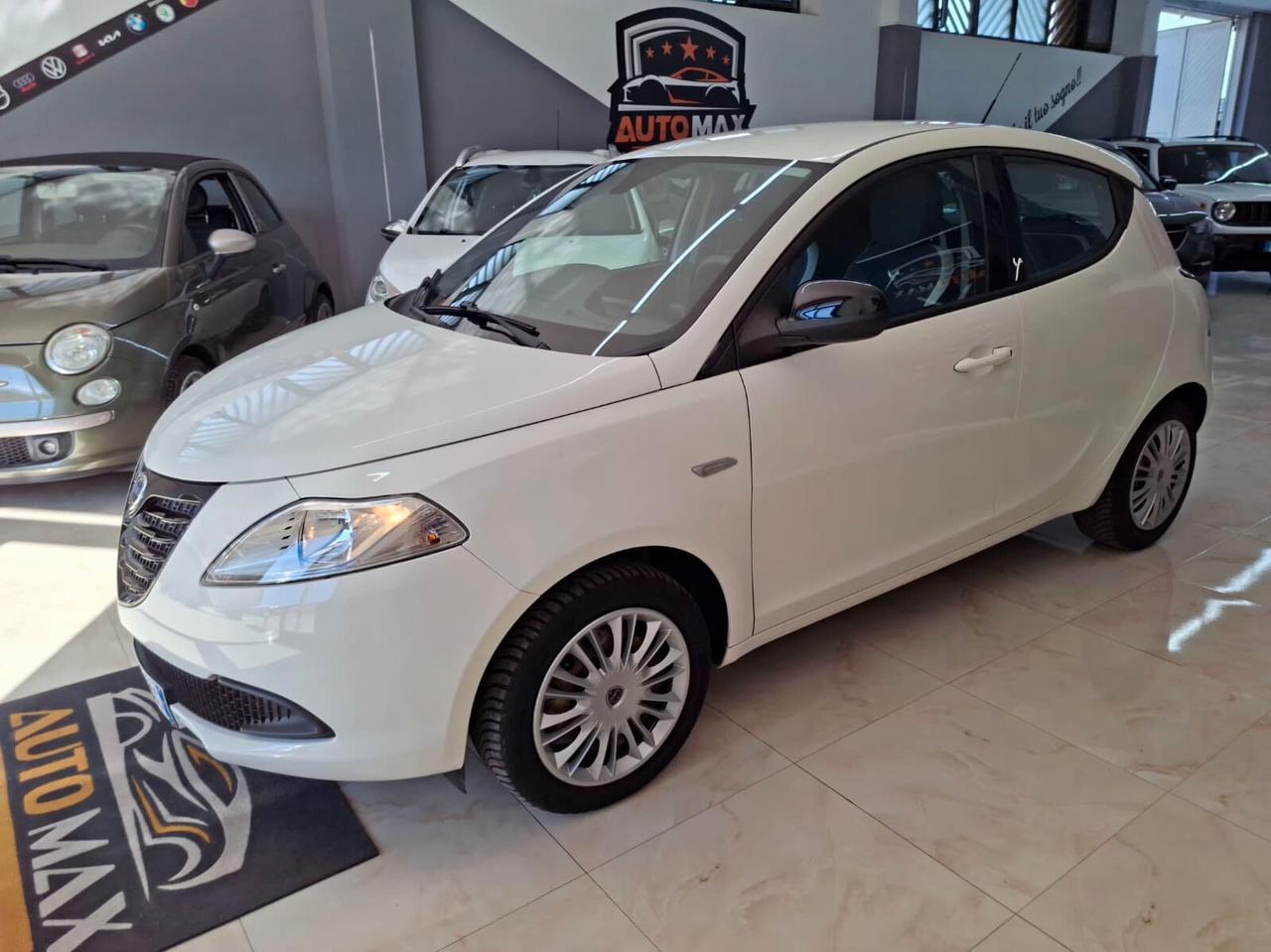 Lancia Ypsilon 1.2 69cv Elefantino 2015