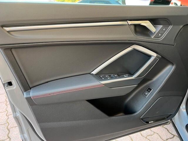 Audi Q3 Sportback 40 Tdi Q. S-tr. S-line, Tetto, Matrix