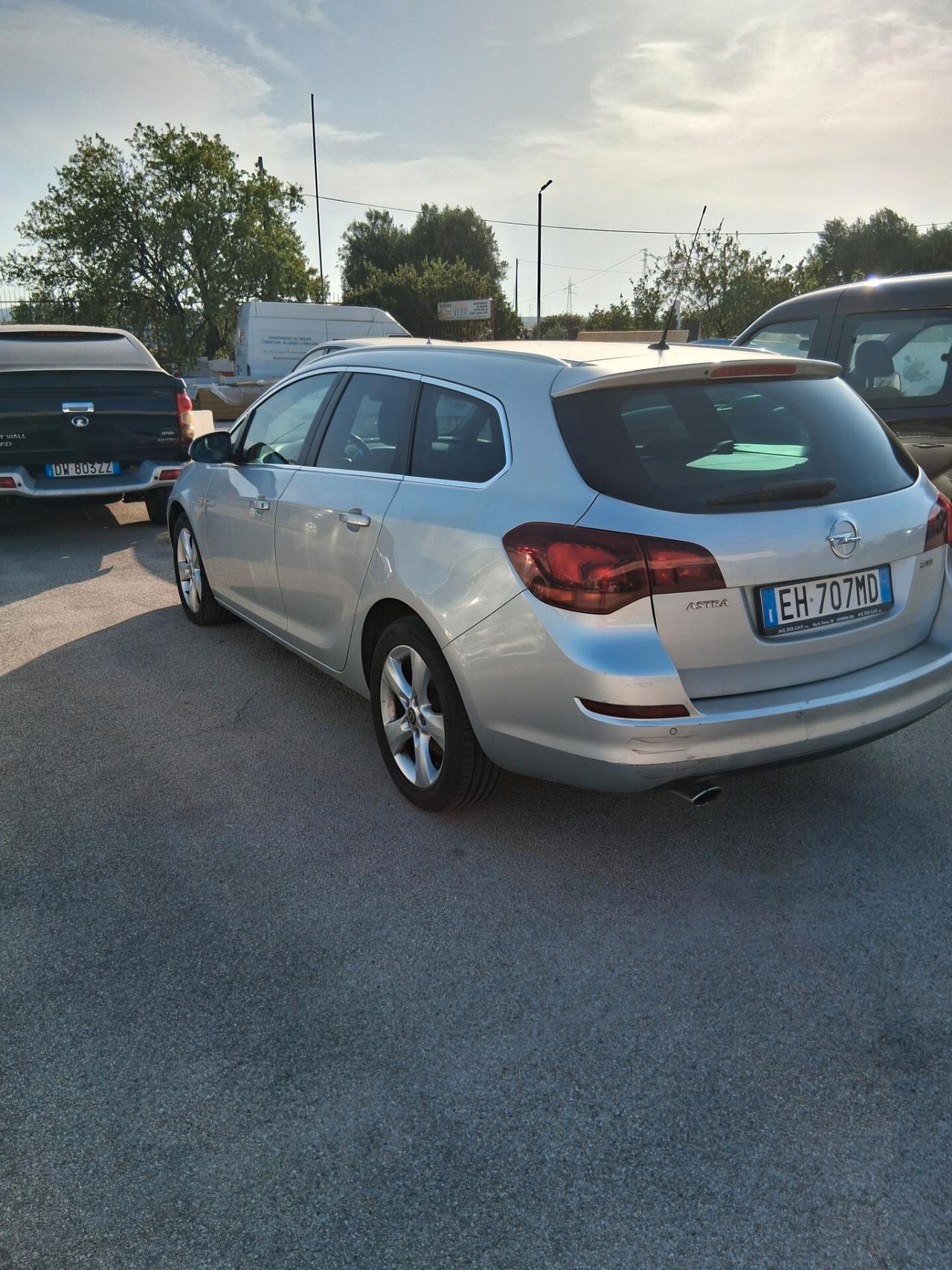 Opel Astra 2.0 CDTI 165CV Sports Tourer aut. Elective