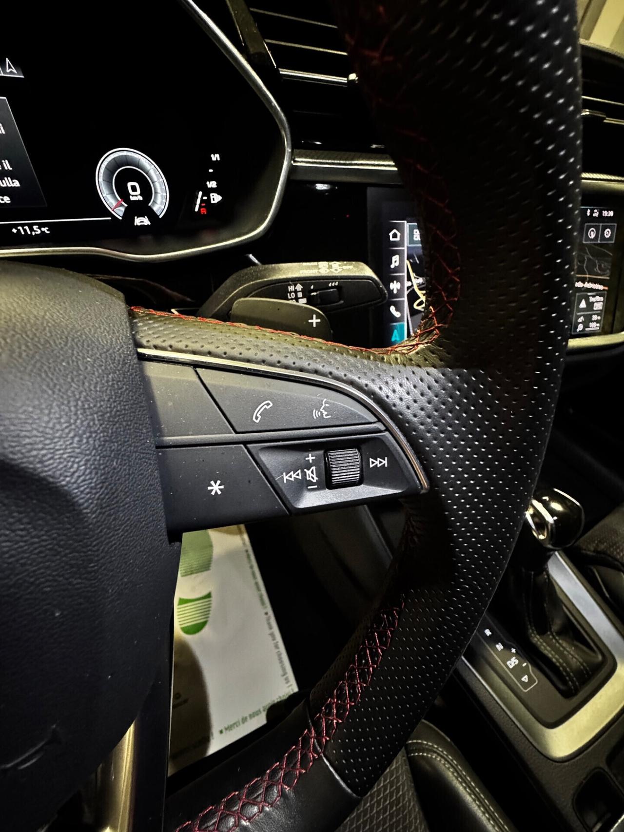 AUDI Q3 2.0 TDI QUATTRO S-TRONIC SLINE