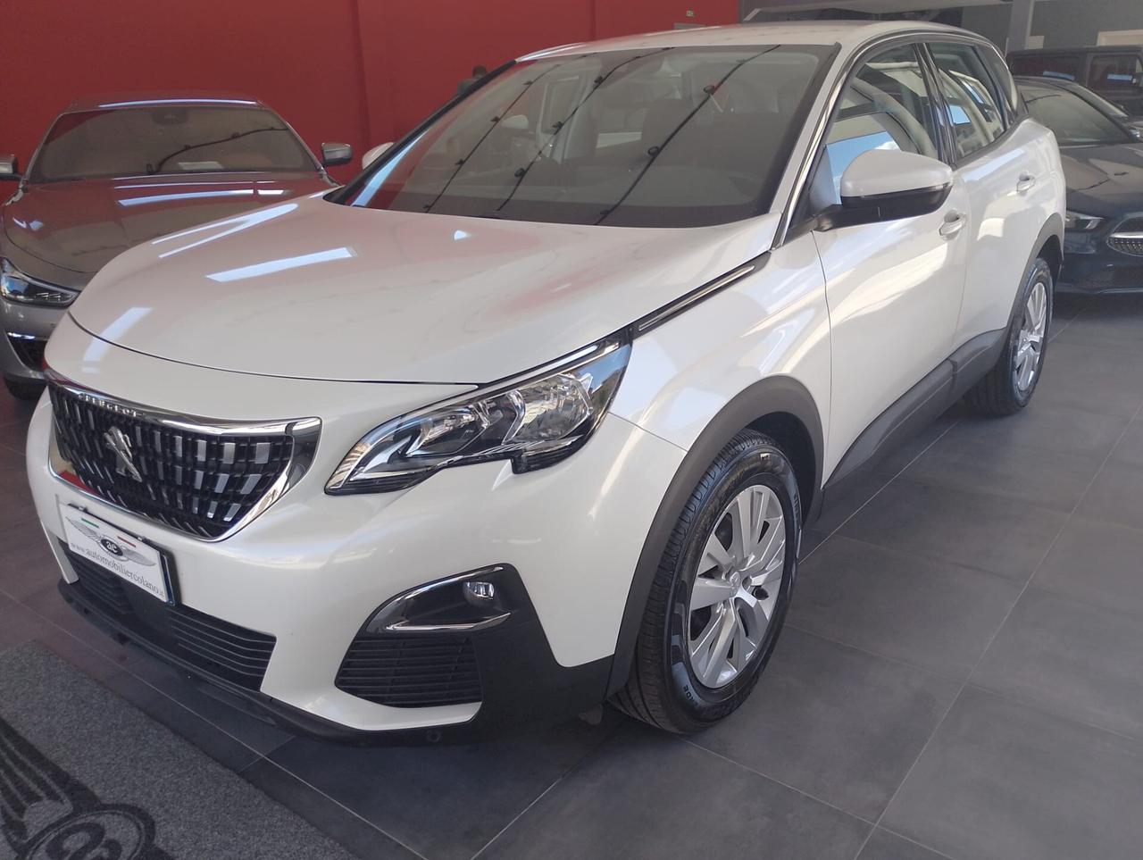 Peugeot 3008 PEUGEOT 3008 5P SUV BLUEHDI 130 EAT8 SeS BUSINESS AUTOMATICA