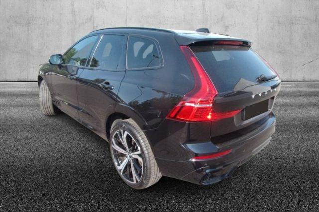 VOLVO XC60 B5 (d) AWD automatico Ultimate Dark