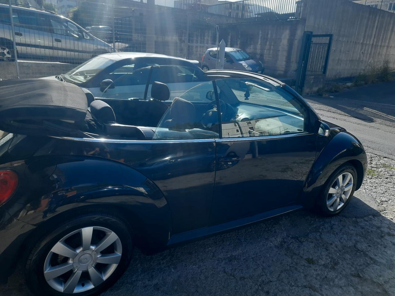 Volkswagen New Beetle 1.9 TDI 105CV Cabrio Lim. Red Edt.