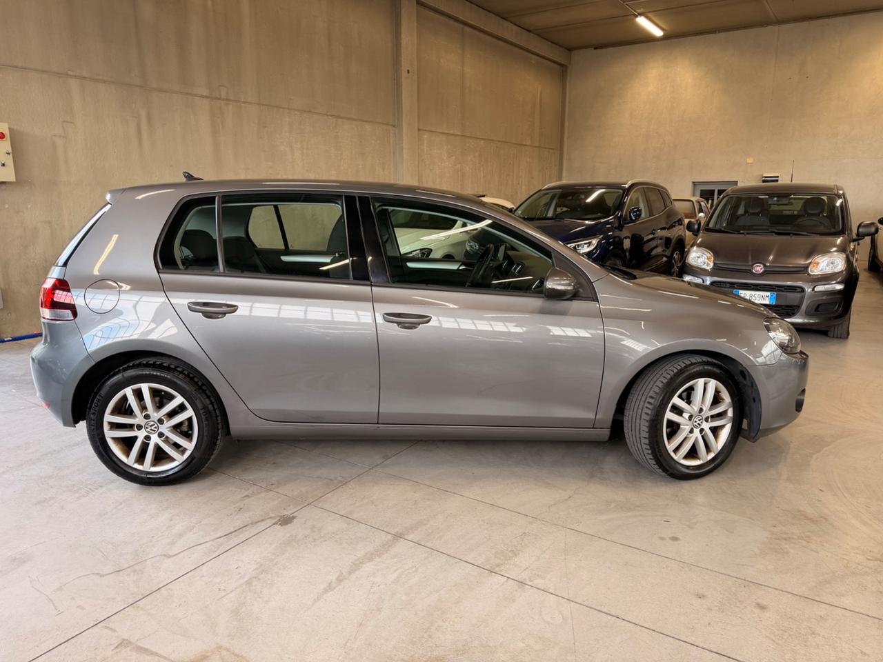 Volkswagen Golf 1.6 TDI DPF DSG 5p. Highline