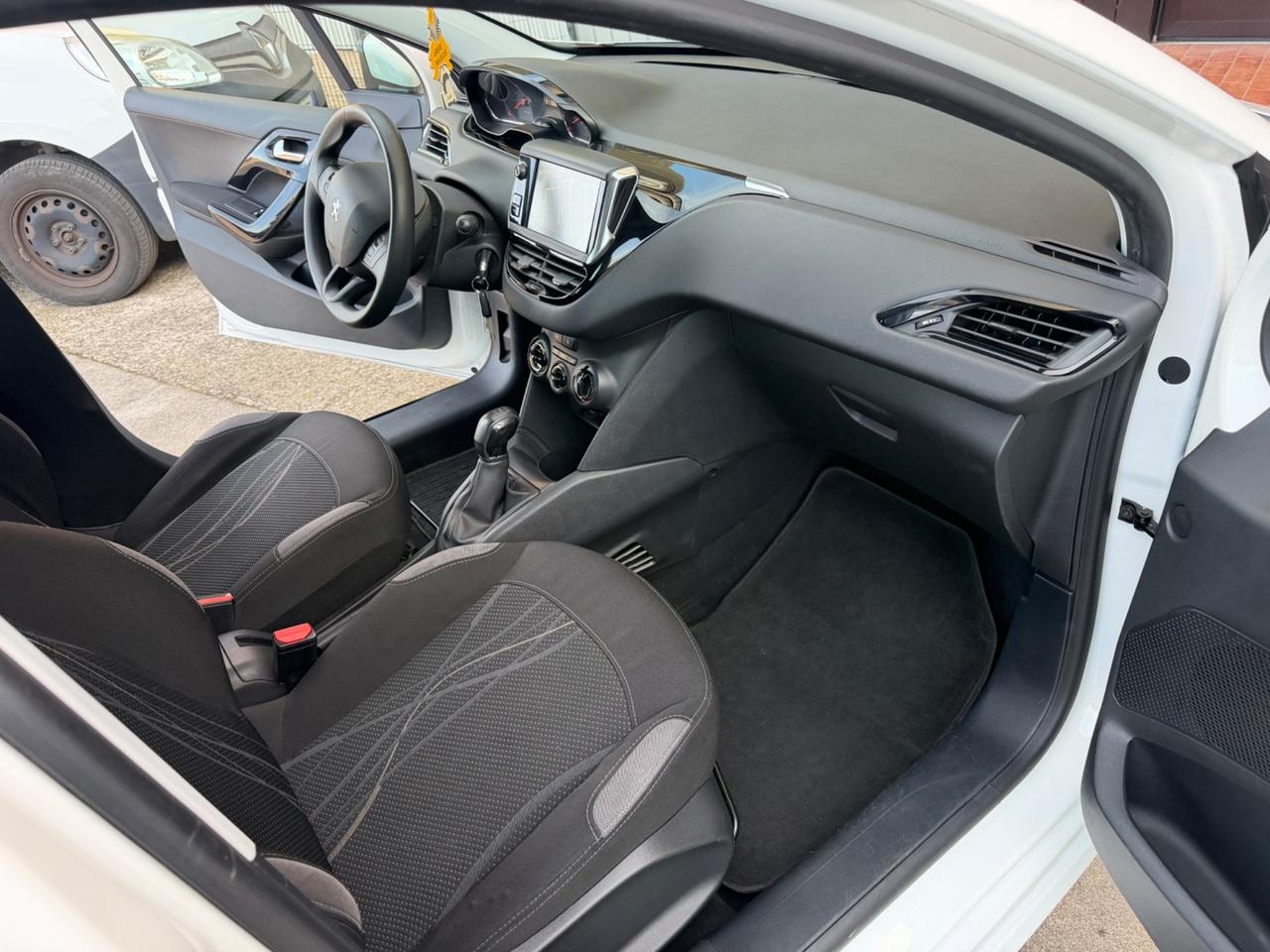 Peugeot 208 1.4 HDi 68 CV 5 porte Active