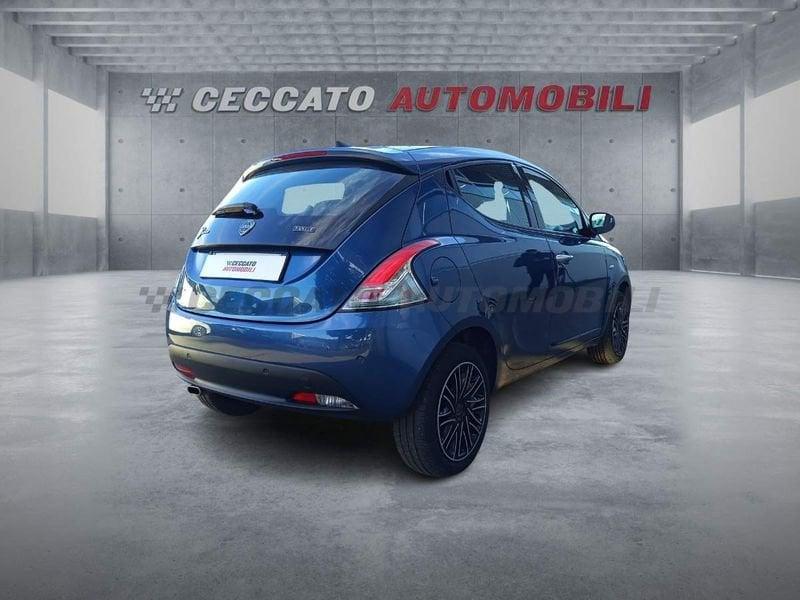 Lancia Ypsilon Ypsilon 1.0 firefly hybrid Gold s&s 70cv 5p.ti