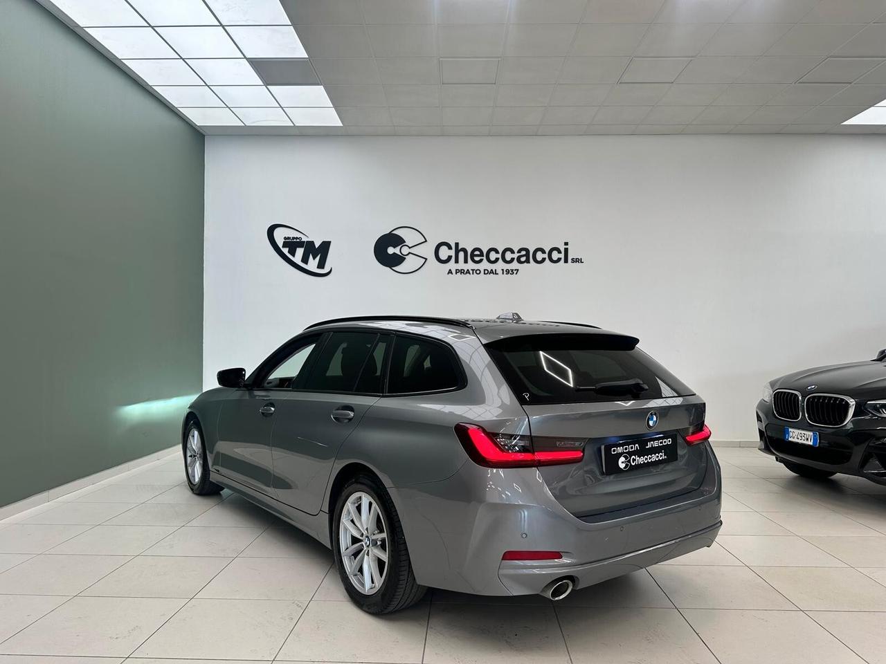BMW 318 d Serie 3 Touring mhev 48V auto IVA ESPOSTA