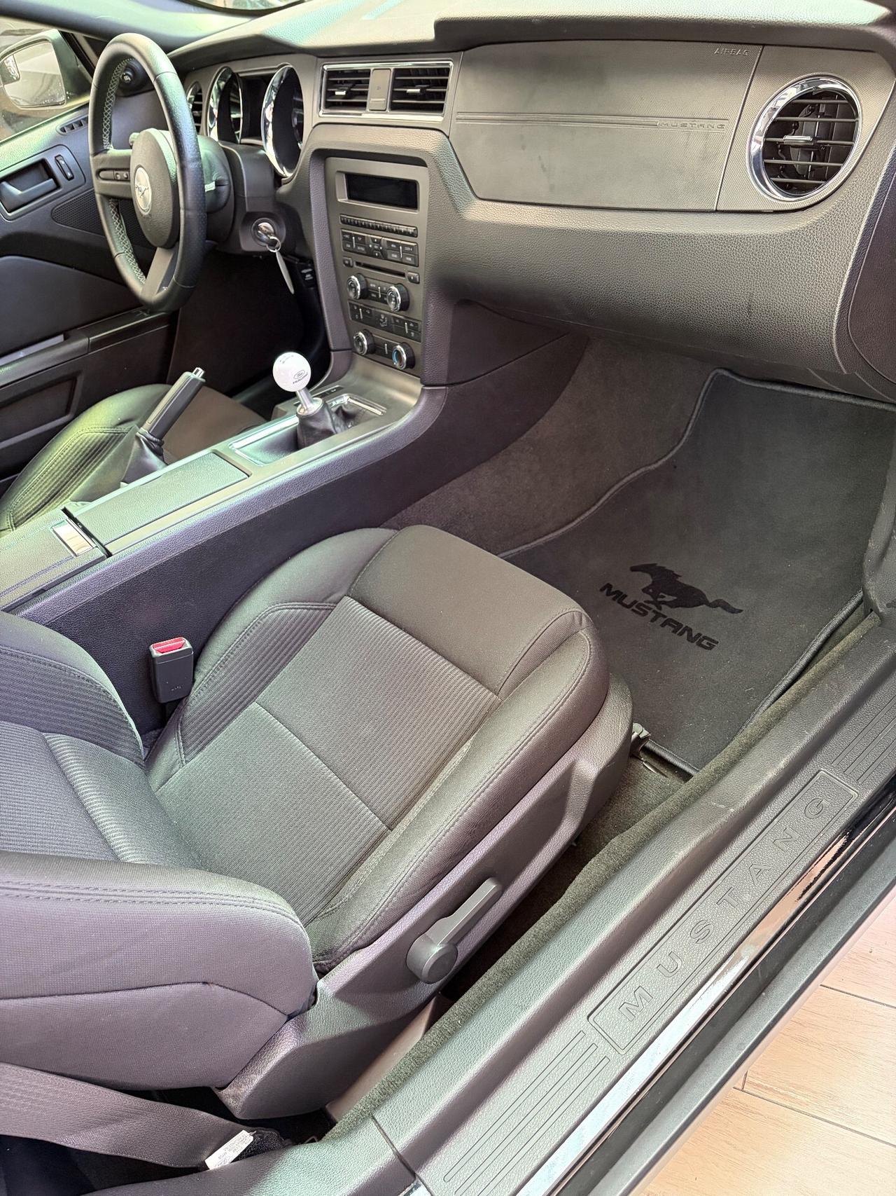 Ford Mustang Ford Mustang 3.7 V6 305Cv