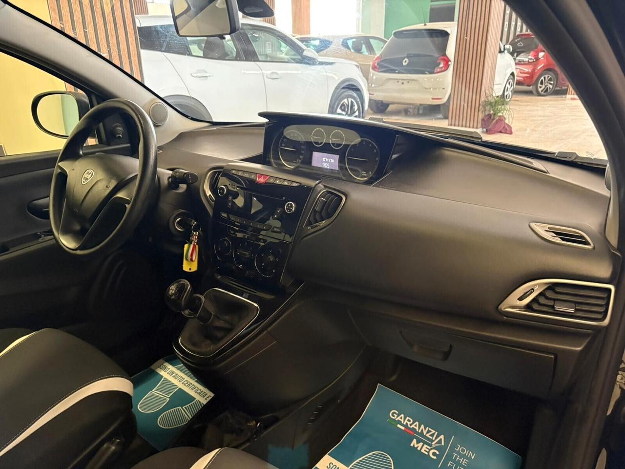 Lancia Ypsilon 1.2 69 CV 5 porte GPL Ecochic Gold