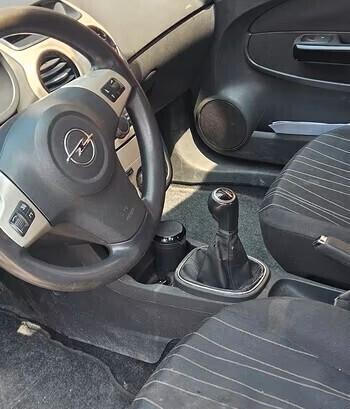 Opel Corsa 1.2 GPL OK NEOPATENTATI