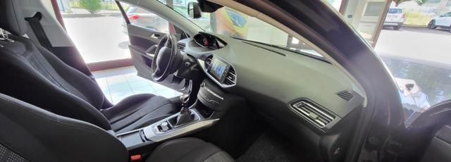 PEUGEOT 308 BlueHDi 120 S&S Allure