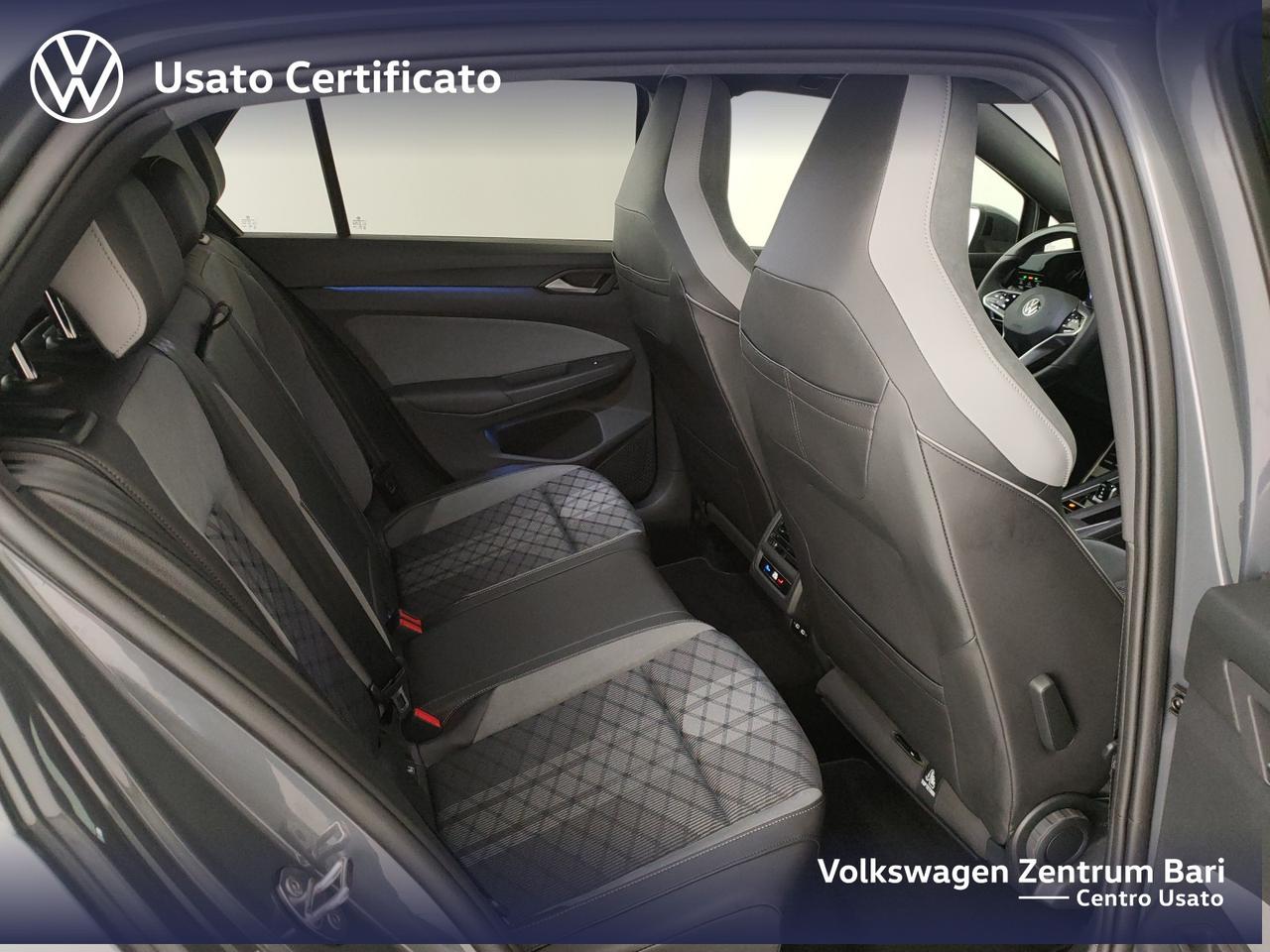 Volkswagen Golf 1.5 etsi evo r-line 130cv dsg