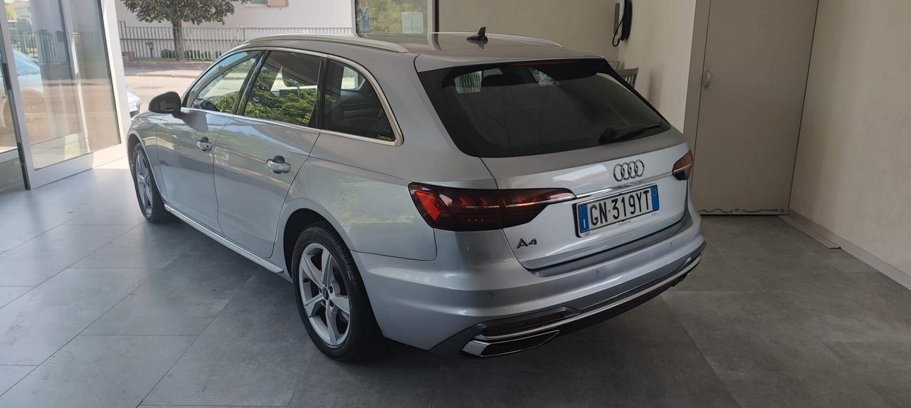 Audi A4 Avant 35 TDI/163 CV S tronic Business Advanced