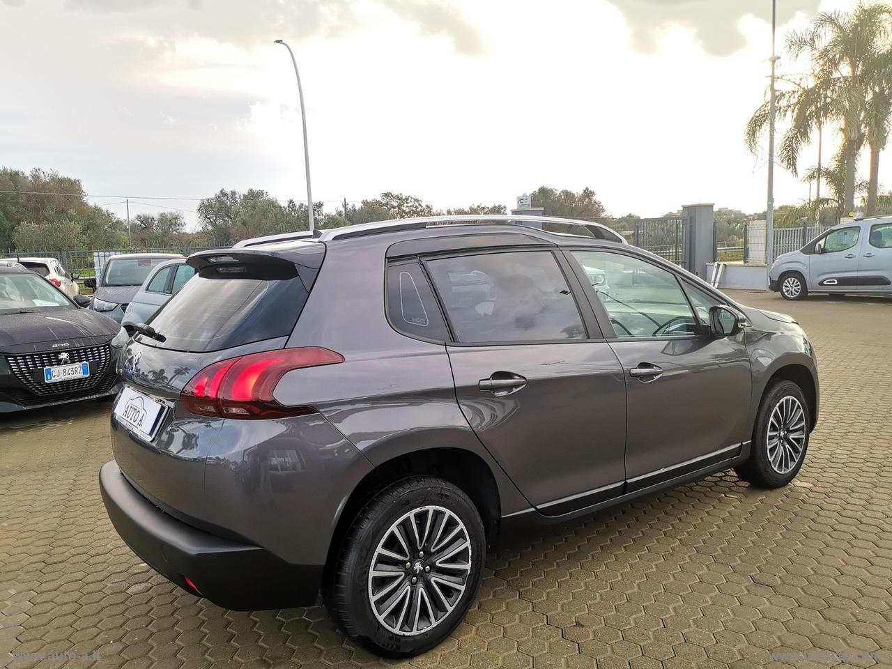 PEUGEOT 2008 PureTech 82 Active