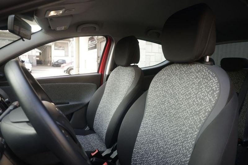 Lancia Ypsilon Lancia Ypsilon 1.0 FireFly 70cv S&S Hybrid SILVER 51KW ANNO 2022