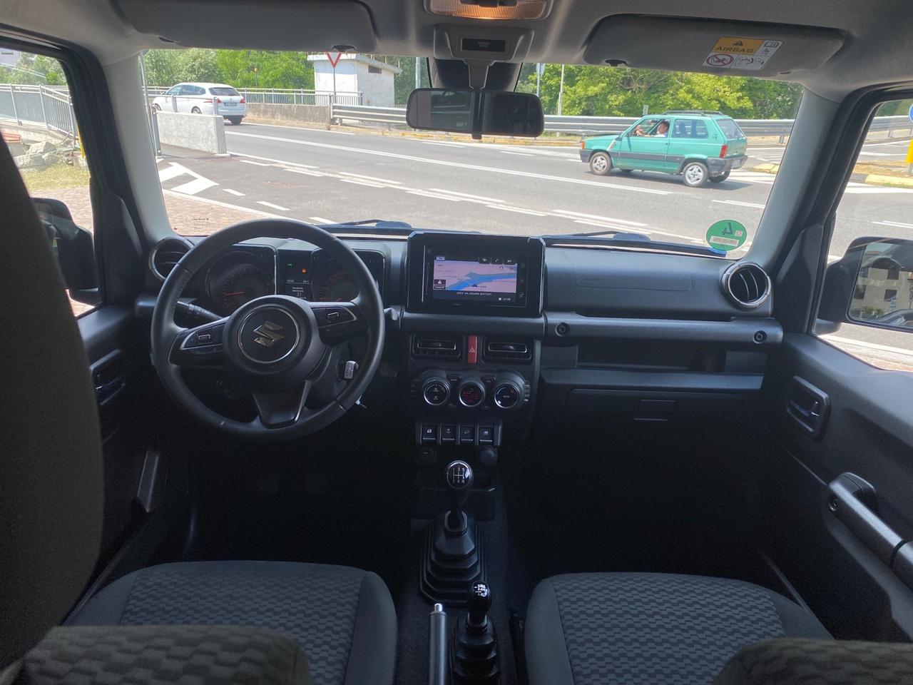 Suzuki Jimny 1.5 5MT Top 4 POSTI !!!
