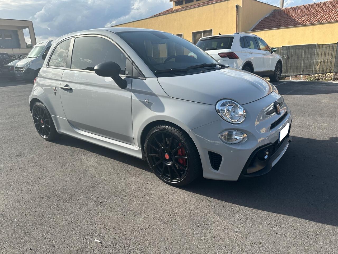 Abarth 595 1.4 Turbo T-Jet 180 CV Competizione