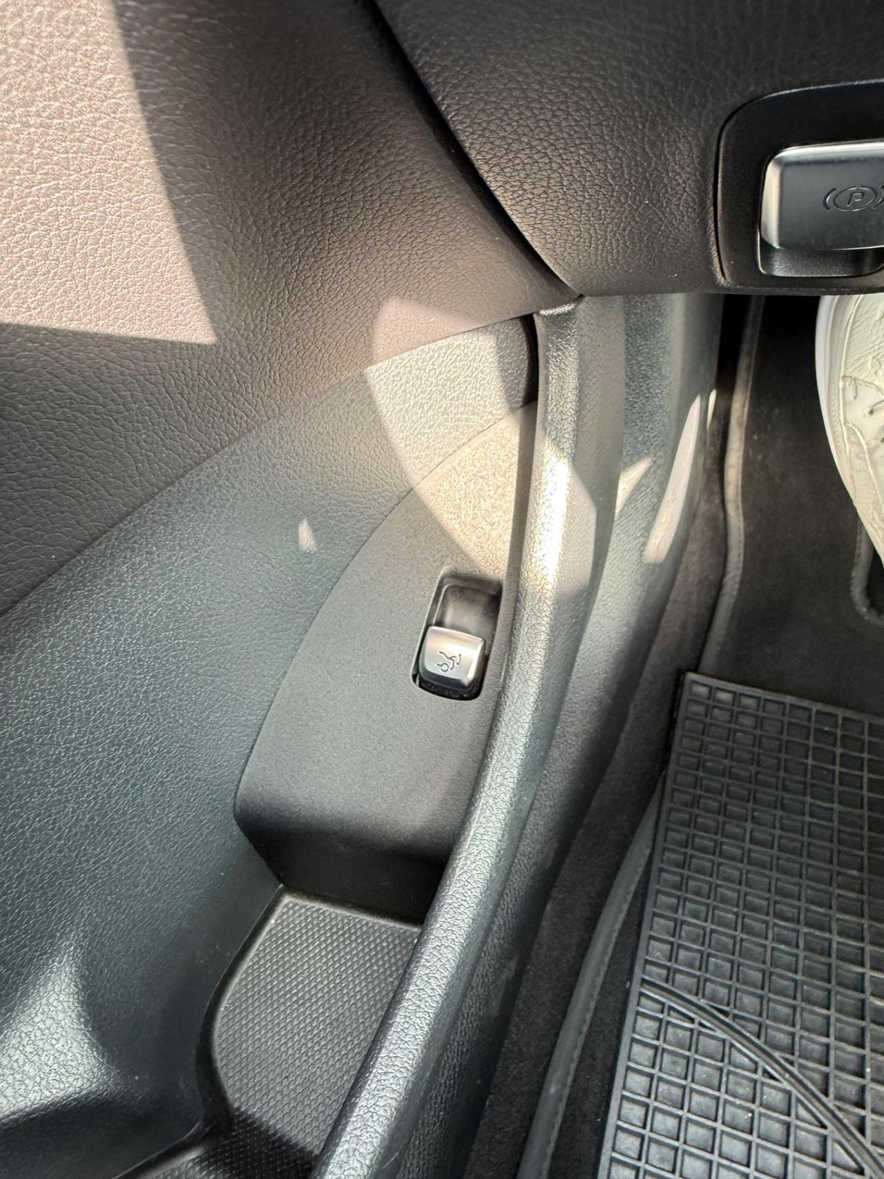 Mercedes-benz E 220 d Auto Premium Plus